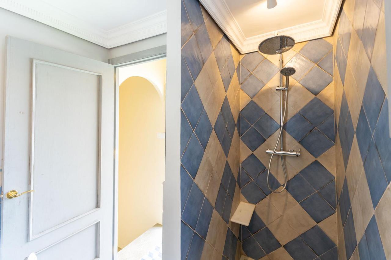 Champion Duplex Terrace And Garage Old Town 6 Pax Apartment Sevilla Bagian luar foto