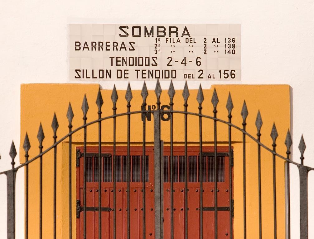Champion Duplex Terrace And Garage Old Town 6 Pax Apartment Sevilla Bagian luar foto